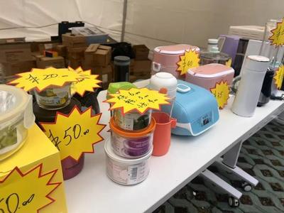 崇明鄉(xiāng)村“奧特萊斯”特賣(mài)會(huì) 工藝禮品的購(gòu)物天堂